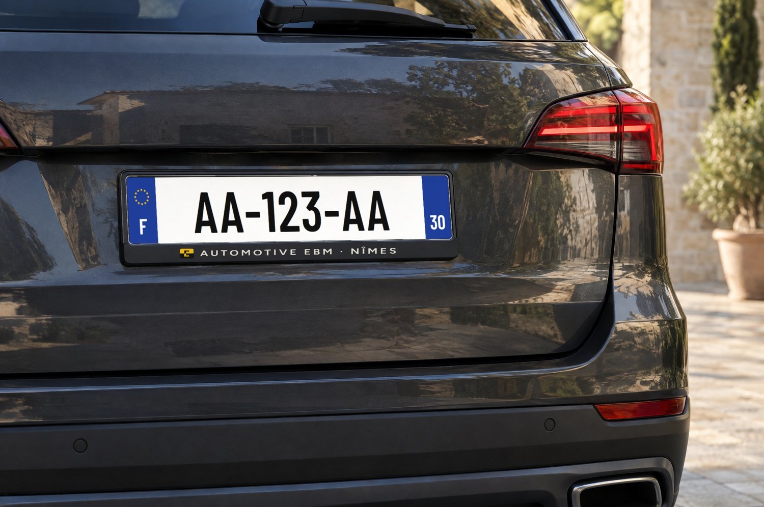 Support de plaque AUTOMOTIVE EBM · NÎMES